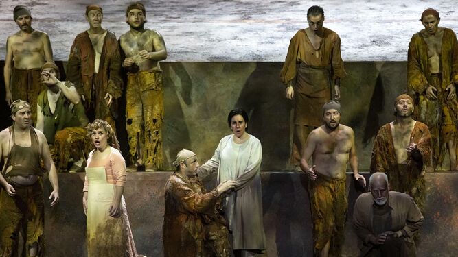 Fotos del ensayo general de la &oacute;pera Fidelio en el Teatro Cervantes
